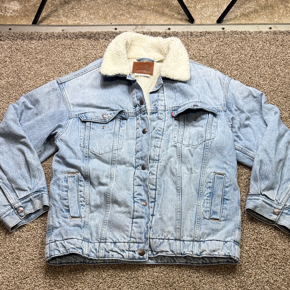 Levi's Blue Denim Jacket with White Sherpa Lining. Men’s size Small.